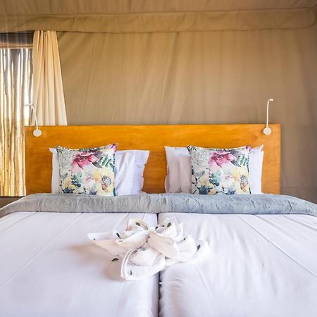 Ndhula Luxury Tented Lodge Уайт Ривър Екстериор снимка