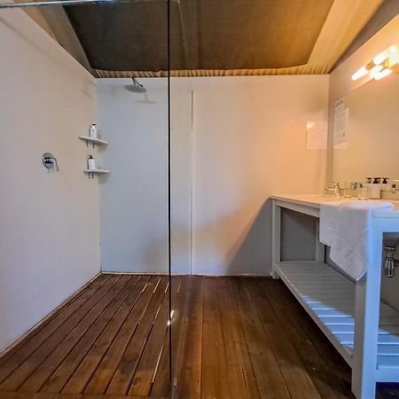 Ndhula Luxury Tented Lodge Уайт Ривър Екстериор снимка