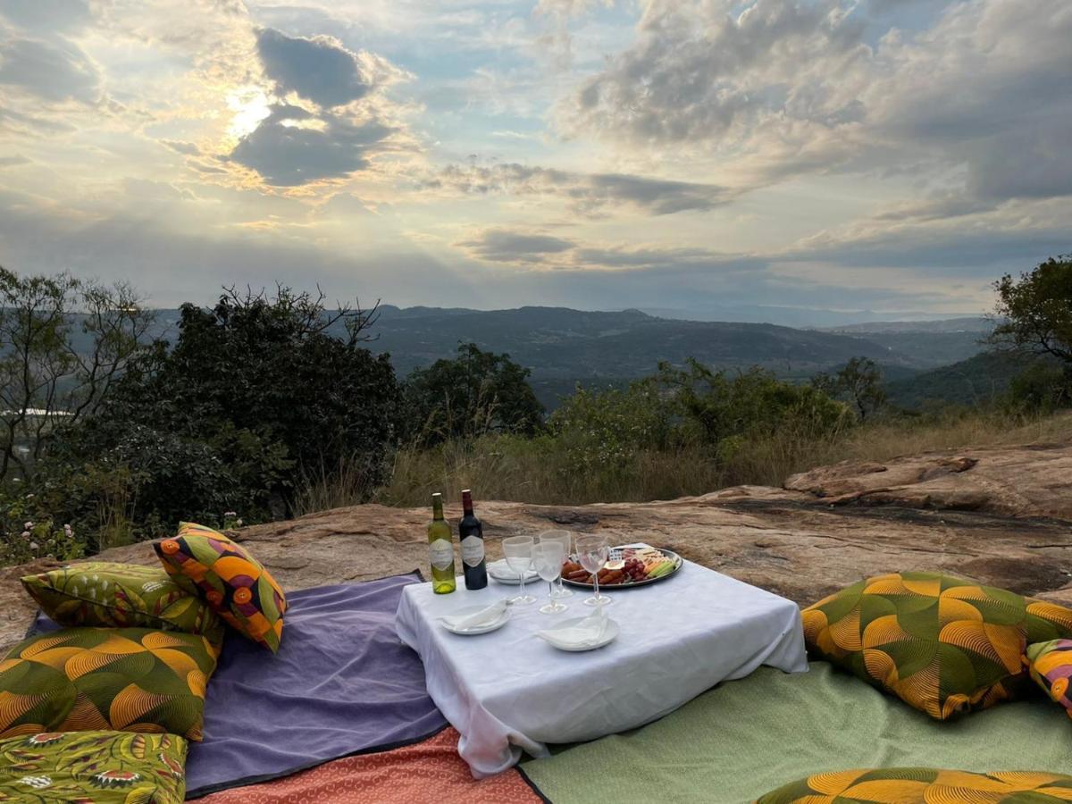 Ndhula Luxury Tented Lodge Уайт Ривър Екстериор снимка