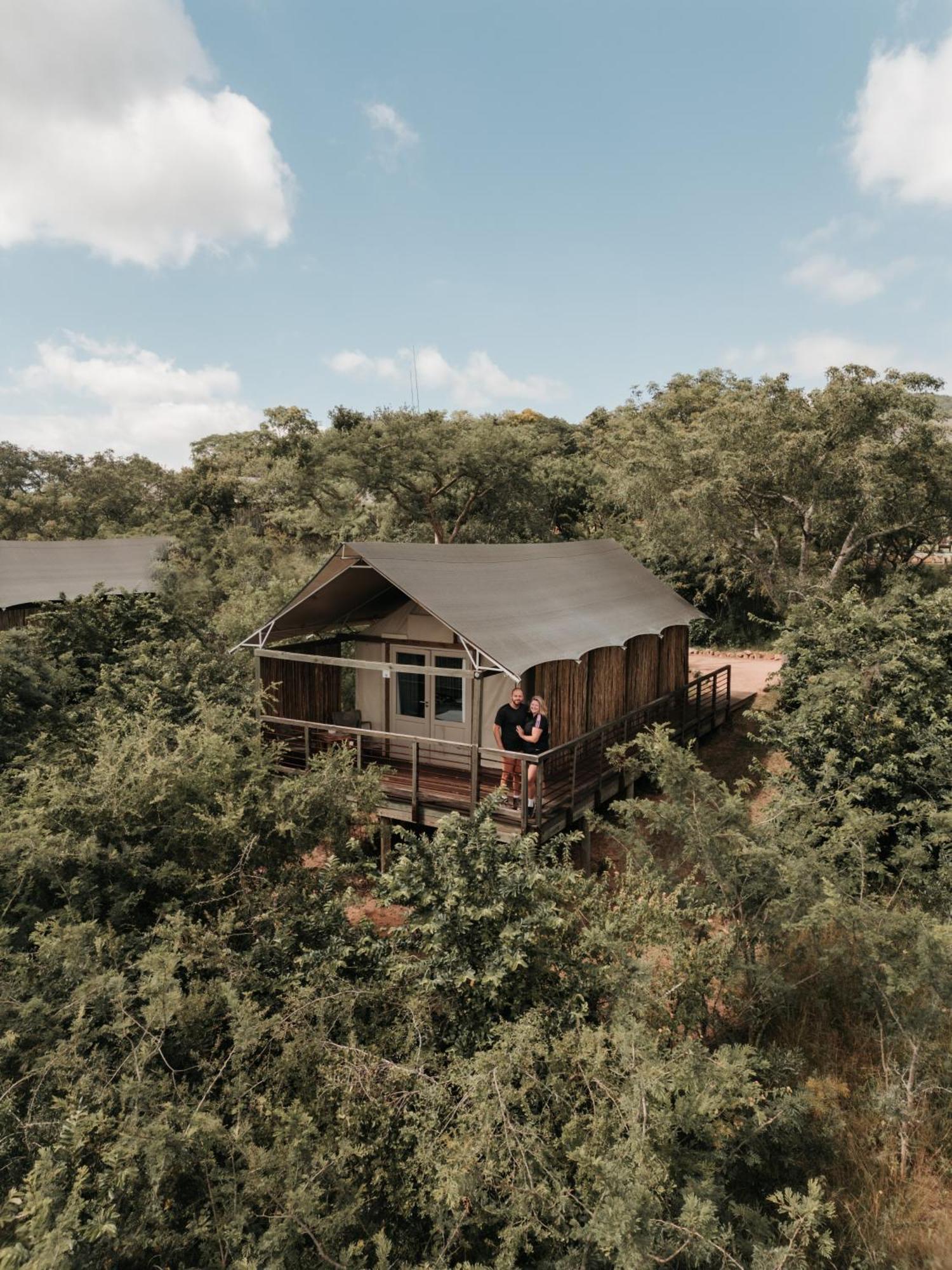 Ndhula Luxury Tented Lodge Уайт Ривър Екстериор снимка