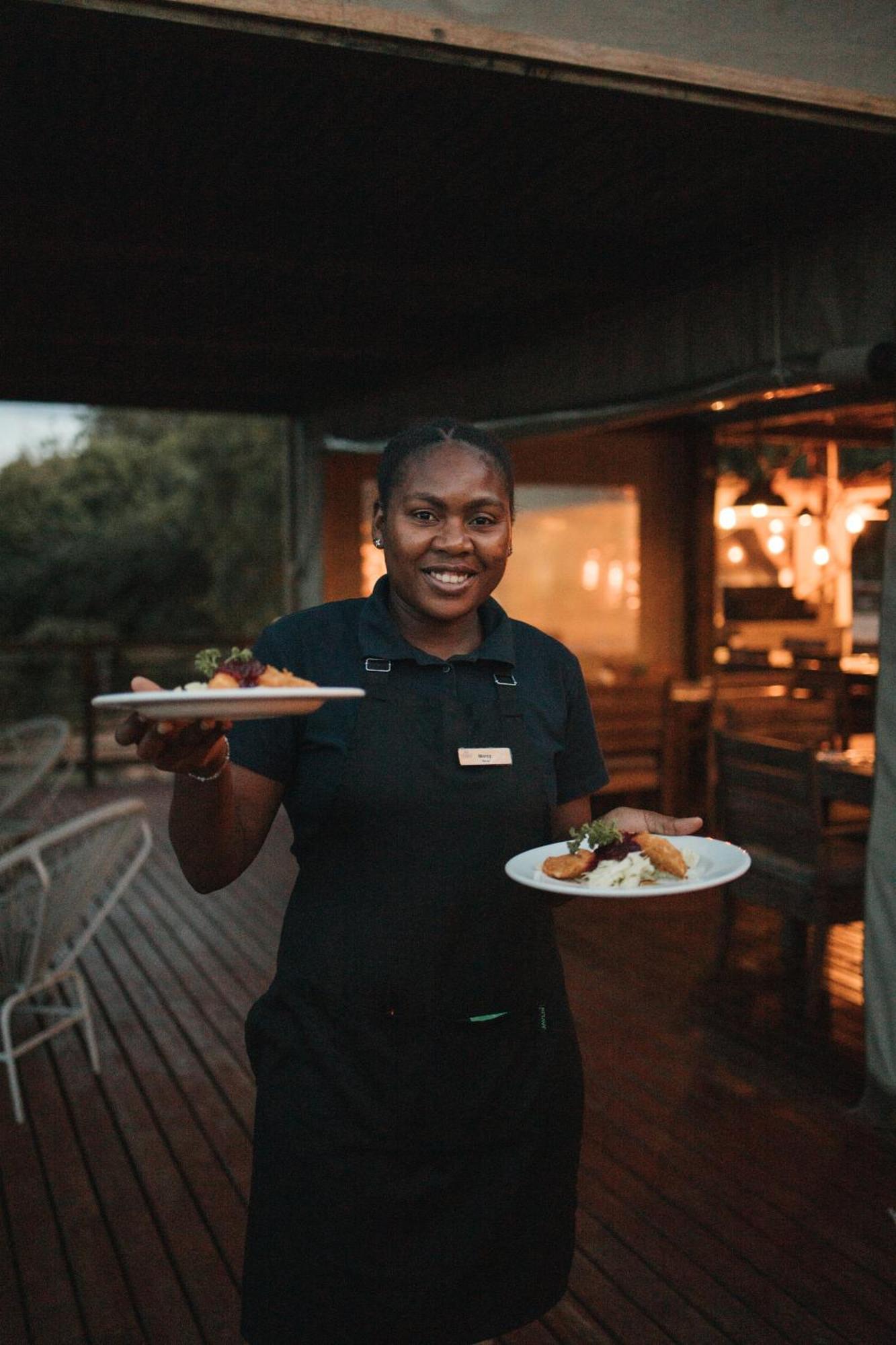 Ndhula Luxury Tented Lodge Уайт Ривър Екстериор снимка