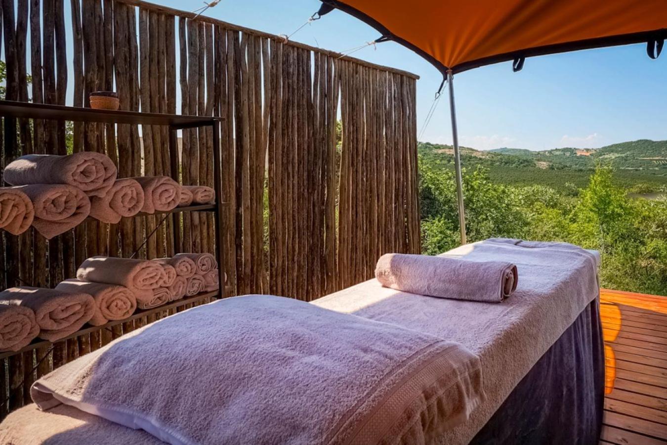 Ndhula Luxury Tented Lodge Уайт Ривър Екстериор снимка