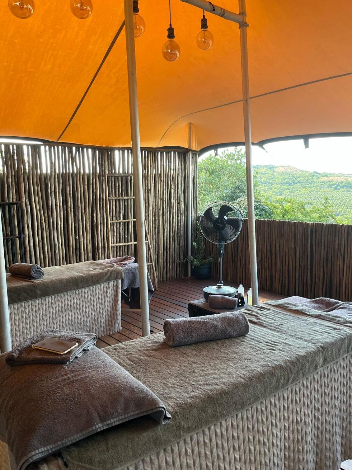 Ndhula Luxury Tented Lodge Уайт Ривър Екстериор снимка